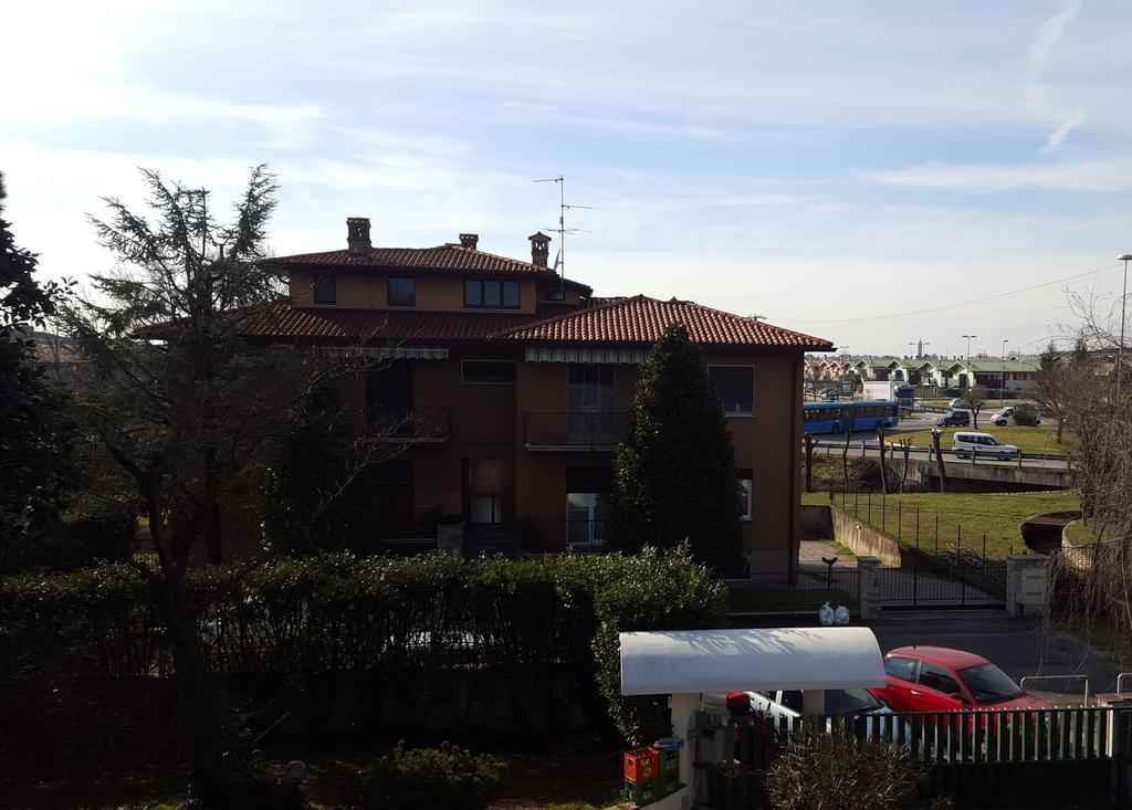Guesthouse La Villa Zanica Exteriér fotografie